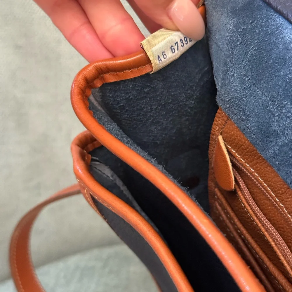Vintage Dooney & Bourke All Weather Leather Bags - Picture 17 of 17